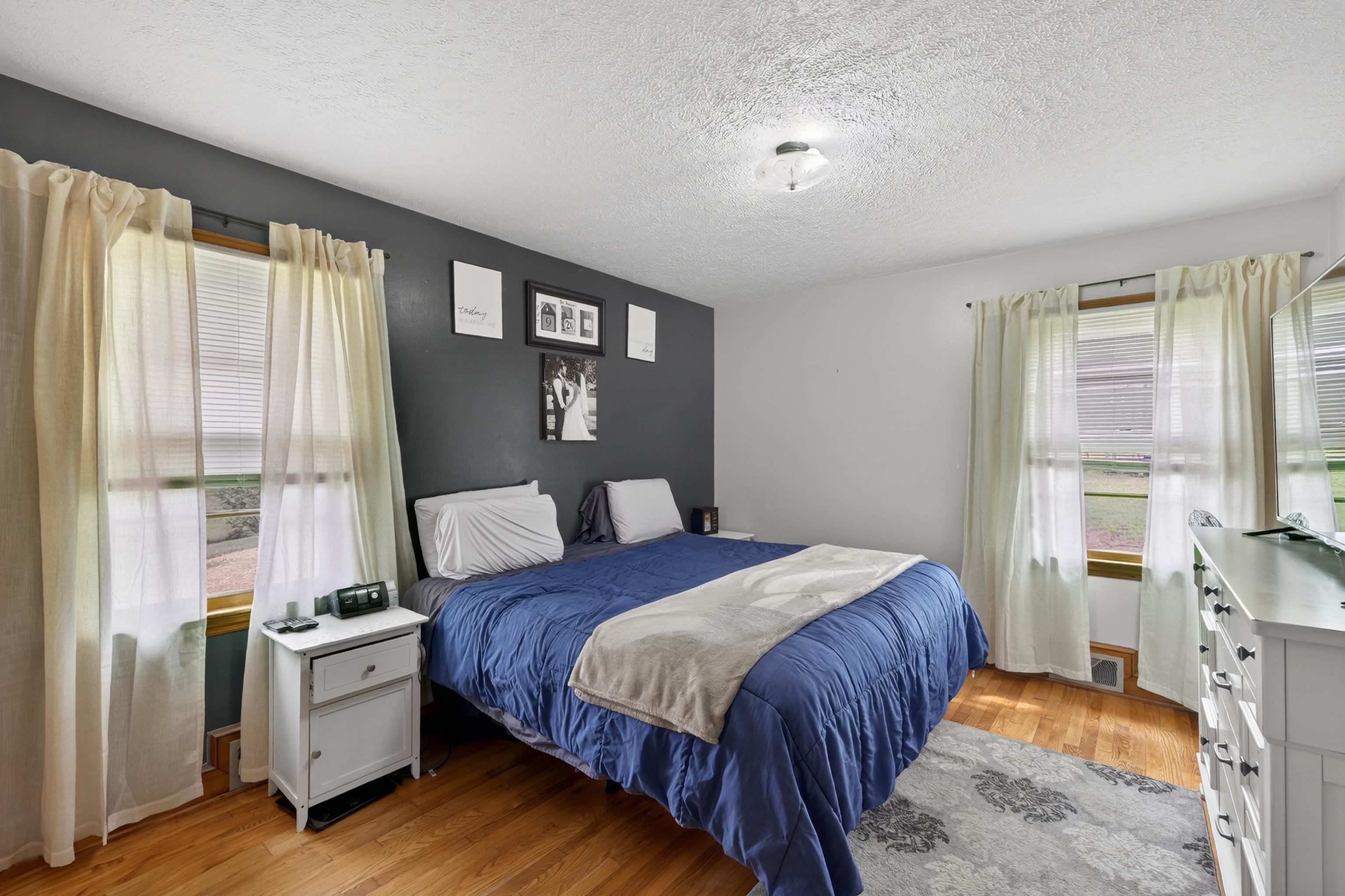 7827 N LEE HWY, RAPHINE, Virginia 24472, 3 Bedrooms Bedrooms, ,1 BathroomBathrooms,Residential,7827 N LEE HWY,677644 MLS # 677644 7827 N LEE HWY, RAPHINE, Virginia 24472, 3 Bedrooms Bedrooms, ,1 BathroomBathrooms,Residential,7827 N LEE HWY,677644 MLS # 677644