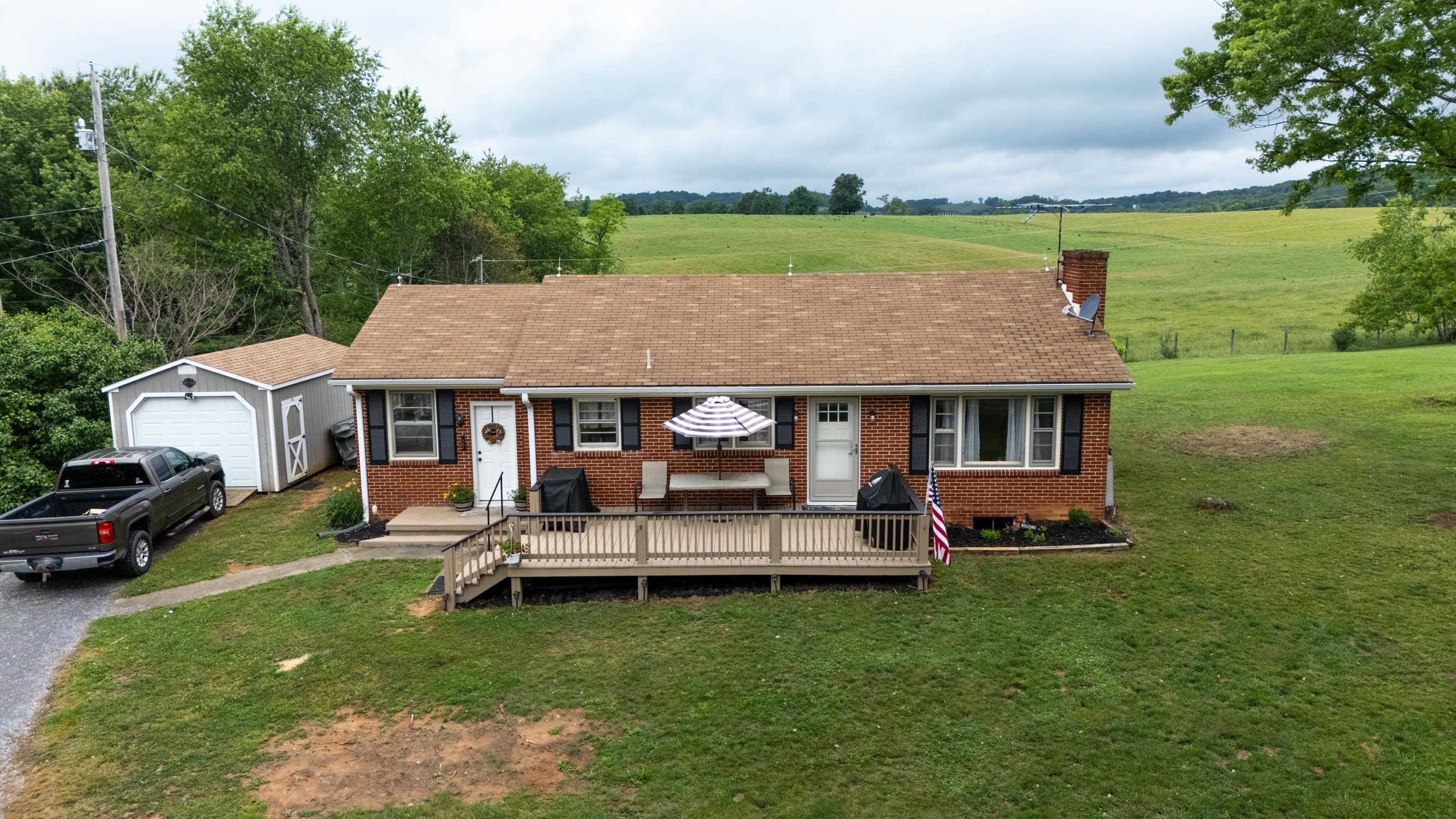 7827 N LEE HWY, RAPHINE, Virginia 24472, 3 Bedrooms Bedrooms, ,1 BathroomBathrooms,Residential,7827 N LEE HWY,677644 MLS # 677644 7827 N LEE HWY, RAPHINE, Virginia 24472, 3 Bedrooms Bedrooms, ,1 BathroomBathrooms,Residential,7827 N LEE HWY,677644 MLS # 677644
