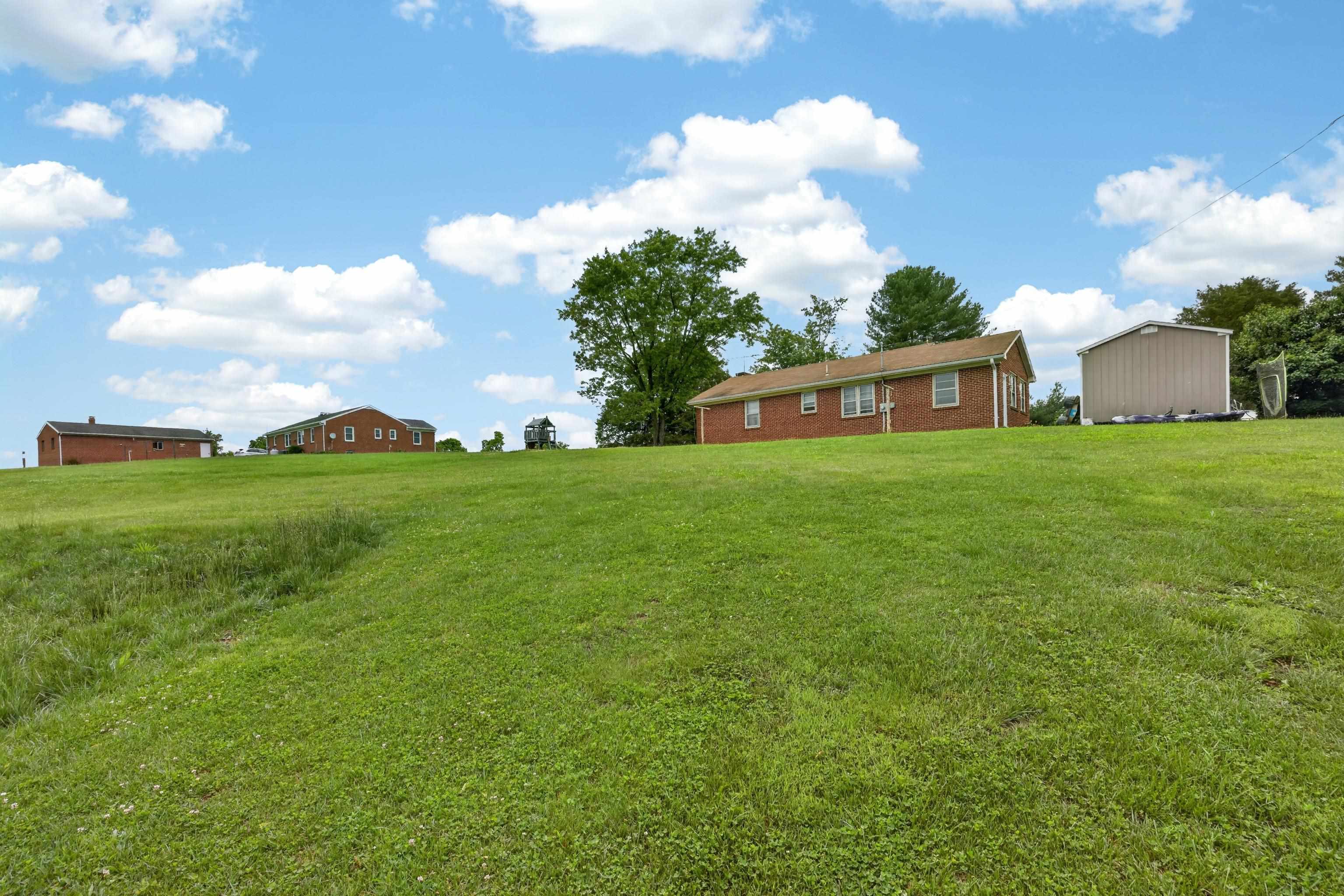 7827 N LEE HWY, RAPHINE, Virginia 24472, 3 Bedrooms Bedrooms, ,1 BathroomBathrooms,Residential,7827 N LEE HWY,677644 MLS # 677644 7827 N LEE HWY, RAPHINE, Virginia 24472, 3 Bedrooms Bedrooms, ,1 BathroomBathrooms,Residential,7827 N LEE HWY,677644 MLS # 677644