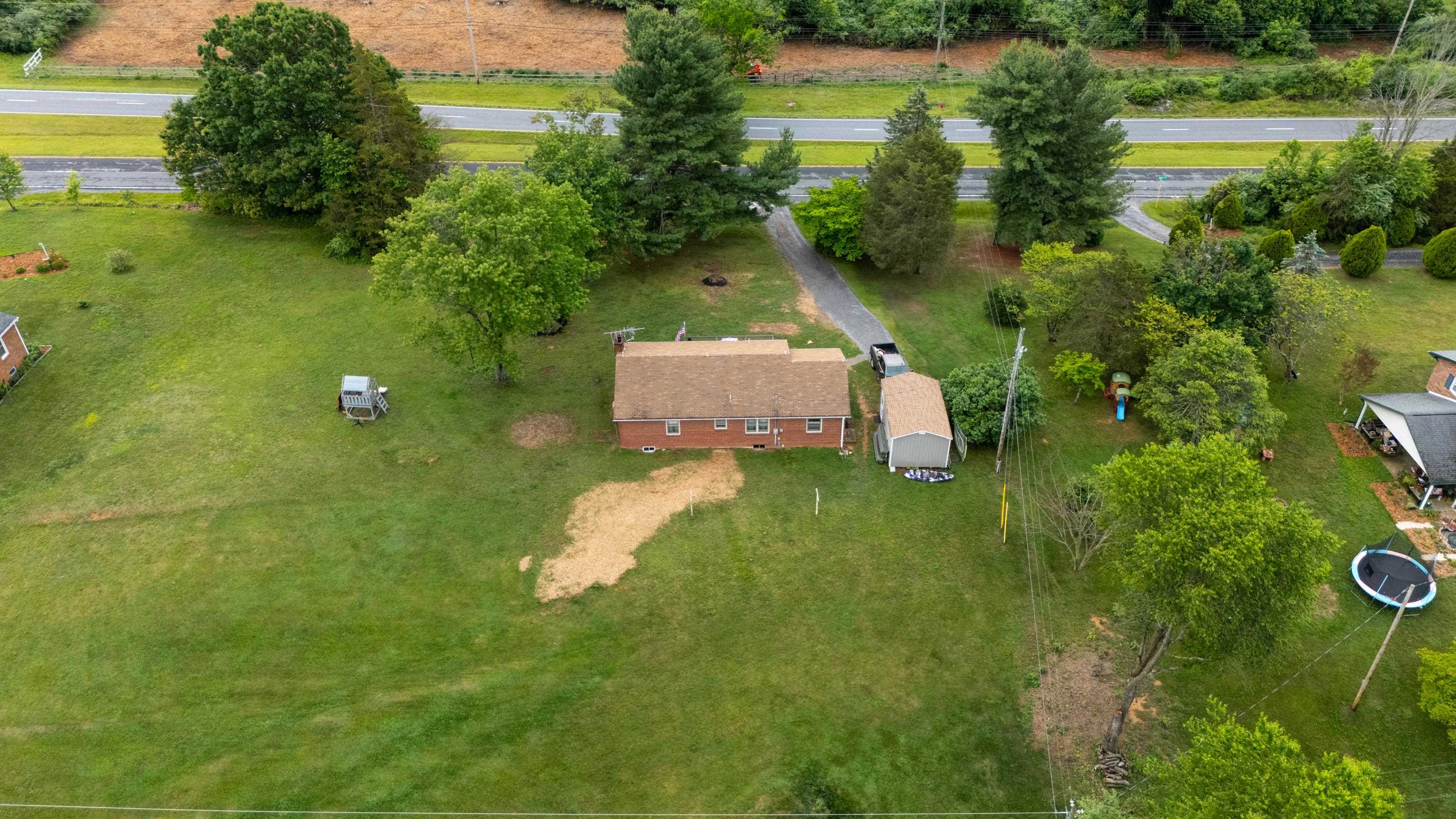 7827 N LEE HWY, RAPHINE, Virginia 24472, 3 Bedrooms Bedrooms, ,1 BathroomBathrooms,Residential,7827 N LEE HWY,677644 MLS # 677644 7827 N LEE HWY, RAPHINE, Virginia 24472, 3 Bedrooms Bedrooms, ,1 BathroomBathrooms,Residential,7827 N LEE HWY,677644 MLS # 677644
