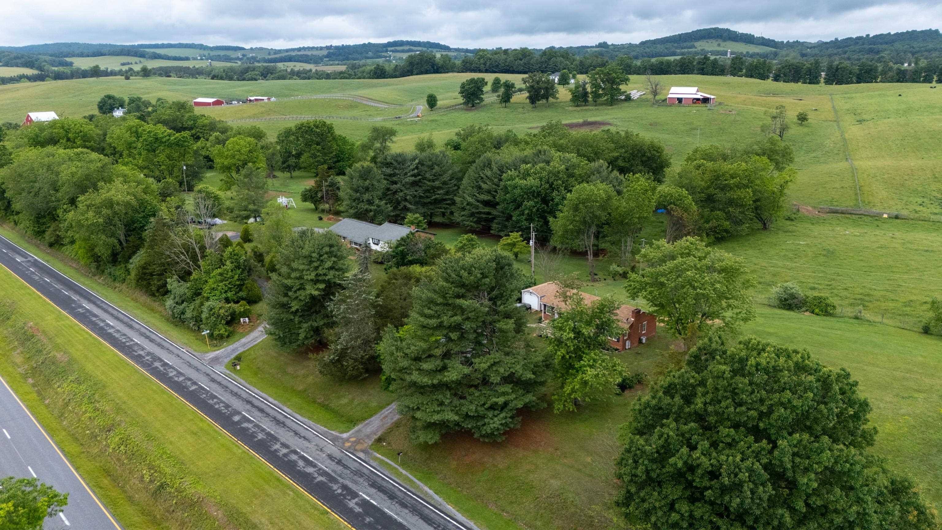 7827 N LEE HWY, RAPHINE, Virginia 24472, 3 Bedrooms Bedrooms, ,1 BathroomBathrooms,Residential,7827 N LEE HWY,677644 MLS # 677644 7827 N LEE HWY, RAPHINE, Virginia 24472, 3 Bedrooms Bedrooms, ,1 BathroomBathrooms,Residential,7827 N LEE HWY,677644 MLS # 677644