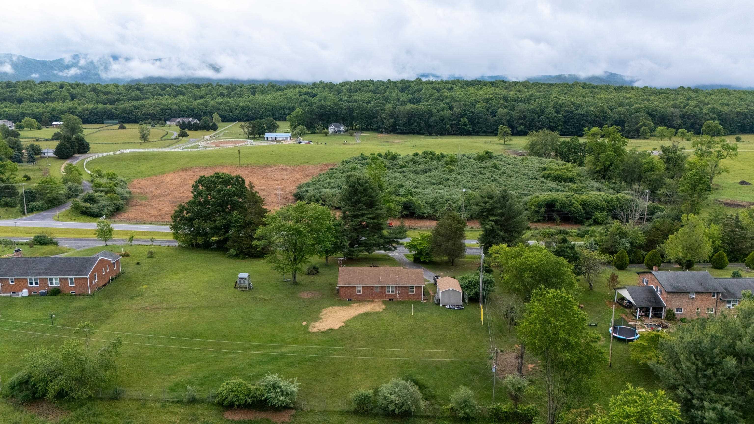7827 N LEE HWY, RAPHINE, Virginia 24472, 3 Bedrooms Bedrooms, ,1 BathroomBathrooms,Residential,7827 N LEE HWY,677644 MLS # 677644 7827 N LEE HWY, RAPHINE, Virginia 24472, 3 Bedrooms Bedrooms, ,1 BathroomBathrooms,Residential,7827 N LEE HWY,677644 MLS # 677644