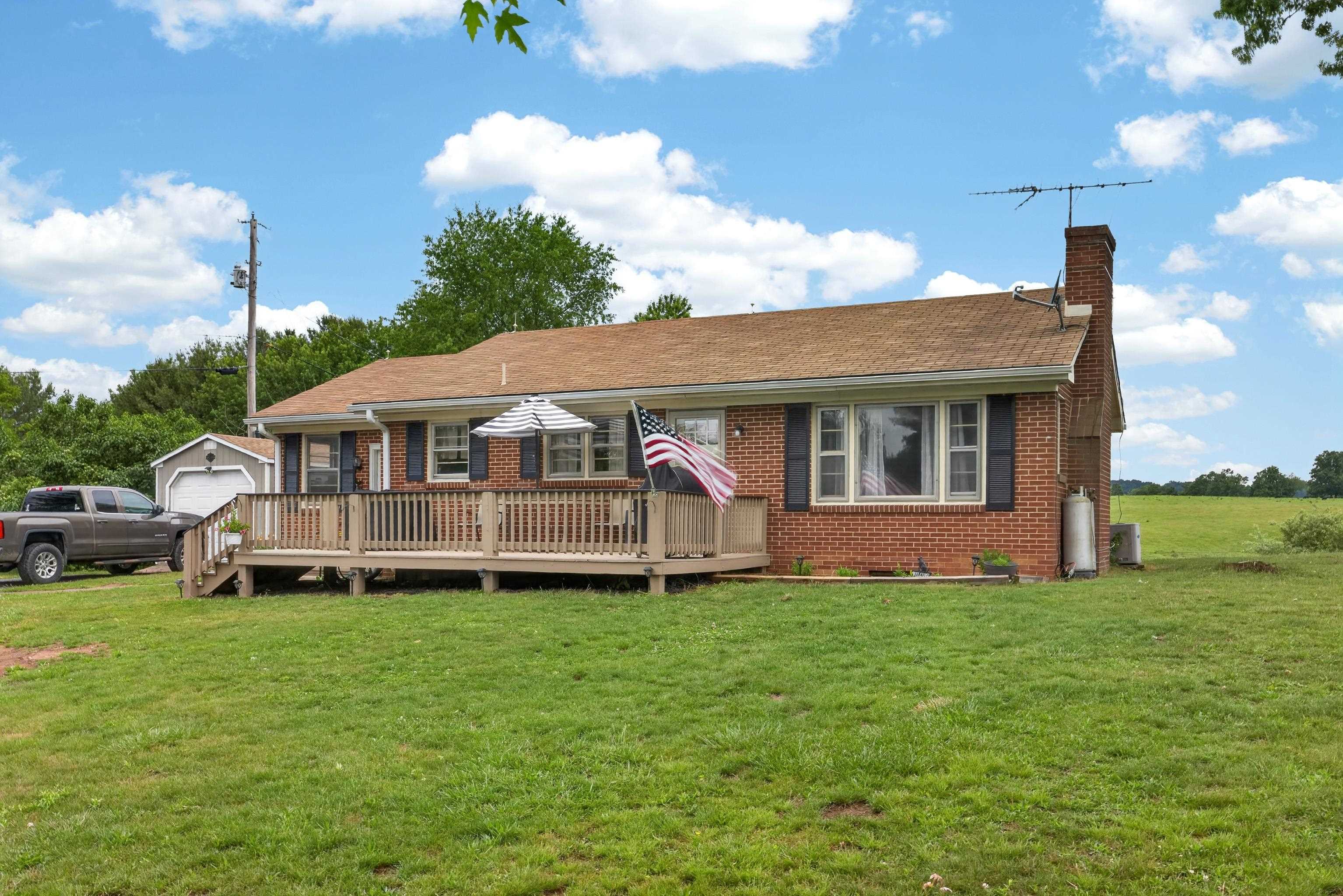 7827 N LEE HWY, RAPHINE, Virginia 24472, 3 Bedrooms Bedrooms, ,1 BathroomBathrooms,Residential,7827 N LEE HWY,677644 MLS # 677644 7827 N LEE HWY, RAPHINE, Virginia 24472, 3 Bedrooms Bedrooms, ,1 BathroomBathrooms,Residential,7827 N LEE HWY,677644 MLS # 677644