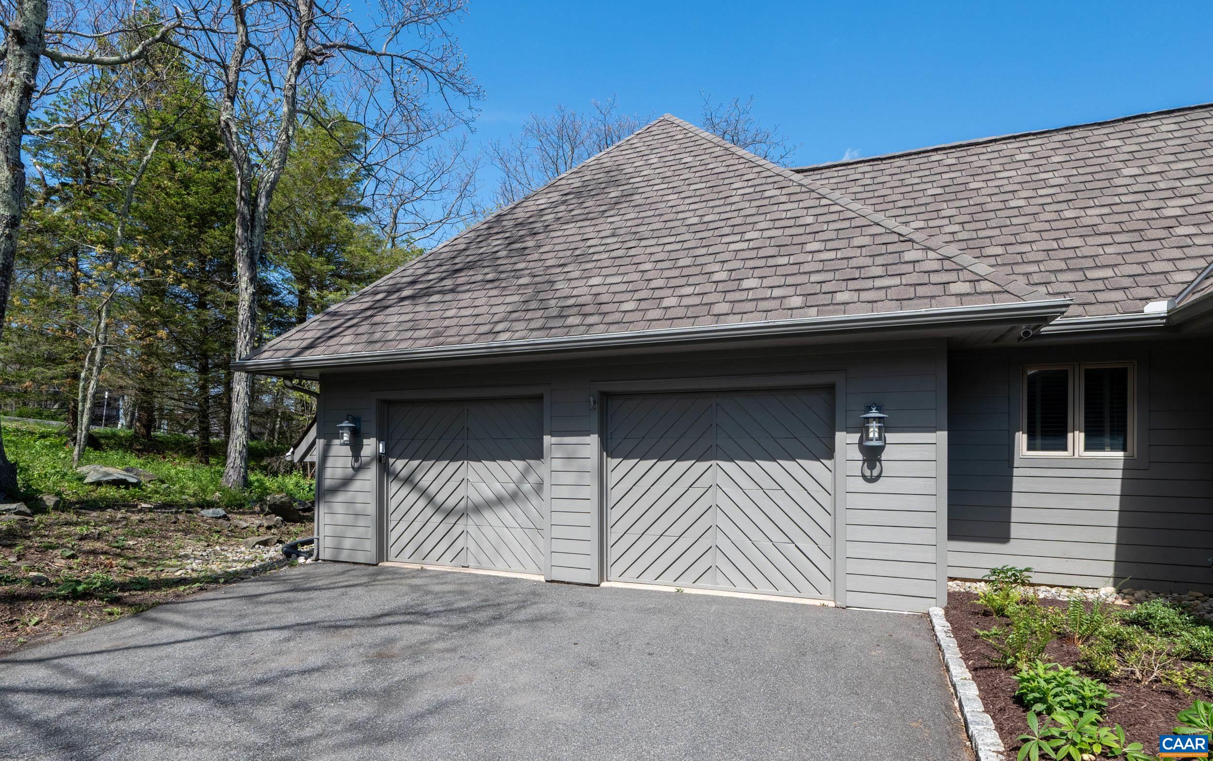 880 DEVILS KNOB LOOP, WINTERGREEN, Virginia 22967, 6 Bedrooms Bedrooms, ,5 BathroomsBathrooms,Residential,11F-A-43,880 DEVILS KNOB LOOP,677667 MLS # 677667 880 DEVILS KNOB LOOP, WINTERGREEN, Virginia 22967, 6 Bedrooms Bedrooms, ,5 BathroomsBathrooms,Residential,11F-A-43,880 DEVILS KNOB LOOP,677667 MLS # 677667