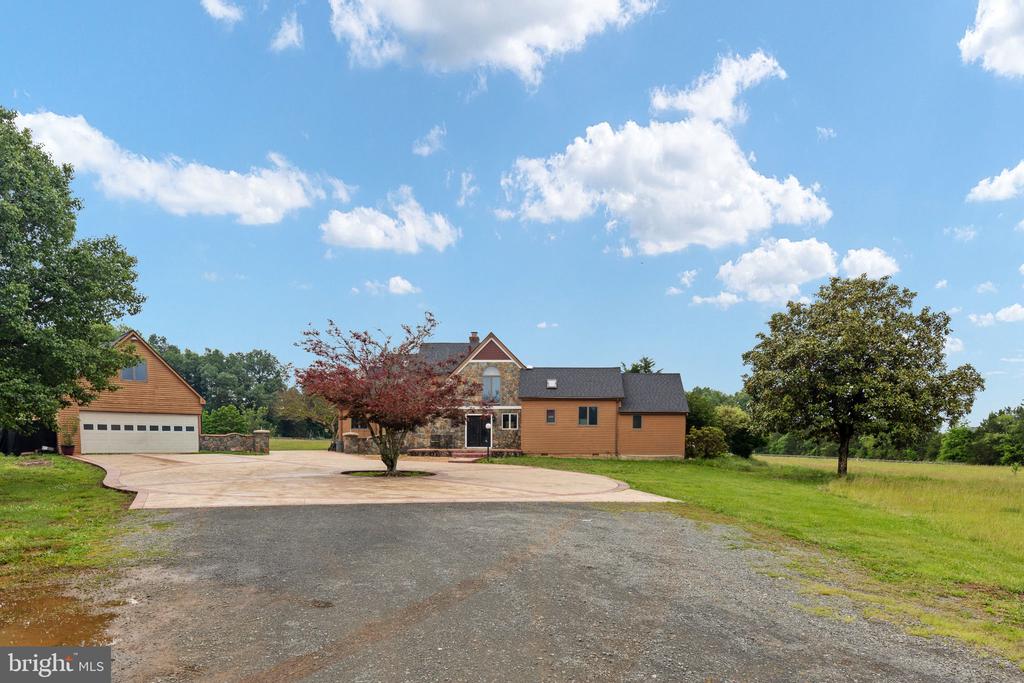 6119 BEACH RD, MIDLAND, Virginia 22728, 3 Bedrooms Bedrooms, ,2 BathroomsBathrooms,Residential,6119 BEACH RD,VAFQ2021888 MLS # VAFQ2021888 6119 BEACH RD, MIDLAND, Virginia 22728, 3 Bedrooms Bedrooms, ,2 BathroomsBathrooms,Residential,6119 BEACH RD,VAFQ2021888 MLS # VAFQ2021888