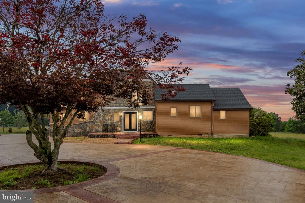 6119 BEACH RD, MIDLAND, Virginia 22728, 3 Bedrooms Bedrooms, ,2 BathroomsBathrooms,Residential,6119 BEACH RD,VAFQ2021888 MLS # VAFQ2021888 6119 BEACH RD, MIDLAND, Virginia 22728, 3 Bedrooms Bedrooms, ,2 BathroomsBathrooms,Residential,6119 BEACH RD,VAFQ2021888 MLS # VAFQ2021888