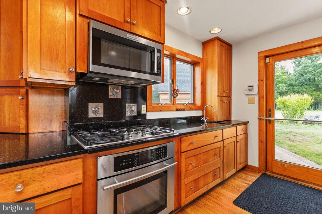6119 BEACH RD, MIDLAND, Virginia 22728, 3 Bedrooms Bedrooms, ,2 BathroomsBathrooms,Residential,6119 BEACH RD,VAFQ2021888 MLS # VAFQ2021888 6119 BEACH RD, MIDLAND, Virginia 22728, 3 Bedrooms Bedrooms, ,2 BathroomsBathrooms,Residential,6119 BEACH RD,VAFQ2021888 MLS # VAFQ2021888