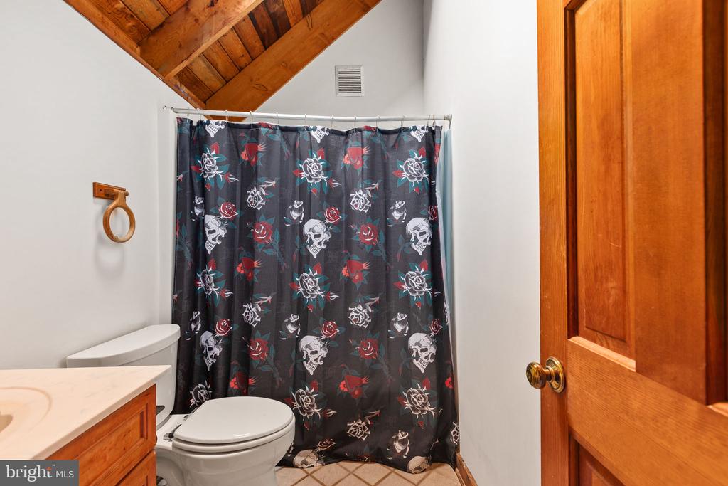 6119 BEACH RD, MIDLAND, Virginia 22728, 3 Bedrooms Bedrooms, ,2 BathroomsBathrooms,Residential,6119 BEACH RD,VAFQ2021888 MLS # VAFQ2021888 6119 BEACH RD, MIDLAND, Virginia 22728, 3 Bedrooms Bedrooms, ,2 BathroomsBathrooms,Residential,6119 BEACH RD,VAFQ2021888 MLS # VAFQ2021888
