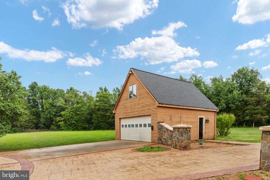 6119 BEACH RD, MIDLAND, Virginia 22728, 3 Bedrooms Bedrooms, ,2 BathroomsBathrooms,Residential,6119 BEACH RD,VAFQ2021888 MLS # VAFQ2021888 6119 BEACH RD, MIDLAND, Virginia 22728, 3 Bedrooms Bedrooms, ,2 BathroomsBathrooms,Residential,6119 BEACH RD,VAFQ2021888 MLS # VAFQ2021888