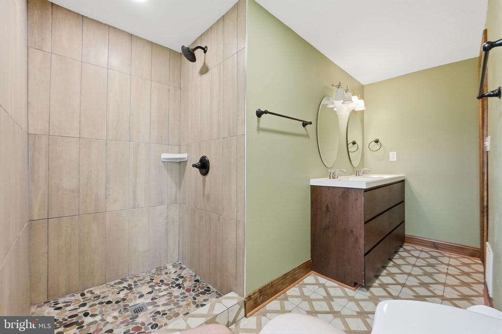 15371 SHEADS MOUNTAIN RD, RIXEYVILLE, Virginia 22737, 3 Bedrooms Bedrooms, ,3 BathroomsBathrooms,Residential,15371 SHEADS MOUNTAIN RD,VACU2013690 MLS # VACU2013690 15371 SHEADS MOUNTAIN RD, RIXEYVILLE, Virginia 22737, 3 Bedrooms Bedrooms, ,3 BathroomsBathrooms,Residential,15371 SHEADS MOUNTAIN RD,VACU2013690 MLS # VACU2013690