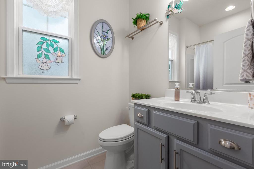 12331 RUBY RED DR, FREDERICKSBURG, Virginia 22407, 2 Bedrooms Bedrooms, ,2 BathroomsBathrooms,Residential,12331 RUBY RED DR,VASP2042128 MLS # VASP2042128