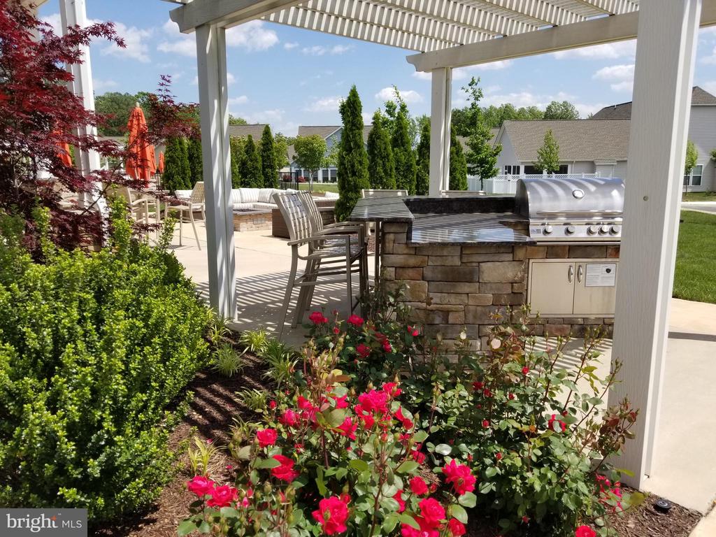 12331 RUBY RED DR, FREDERICKSBURG, Virginia 22407, 2 Bedrooms Bedrooms, ,2 BathroomsBathrooms,Residential,12331 RUBY RED DR,VASP2042128 MLS # VASP2042128