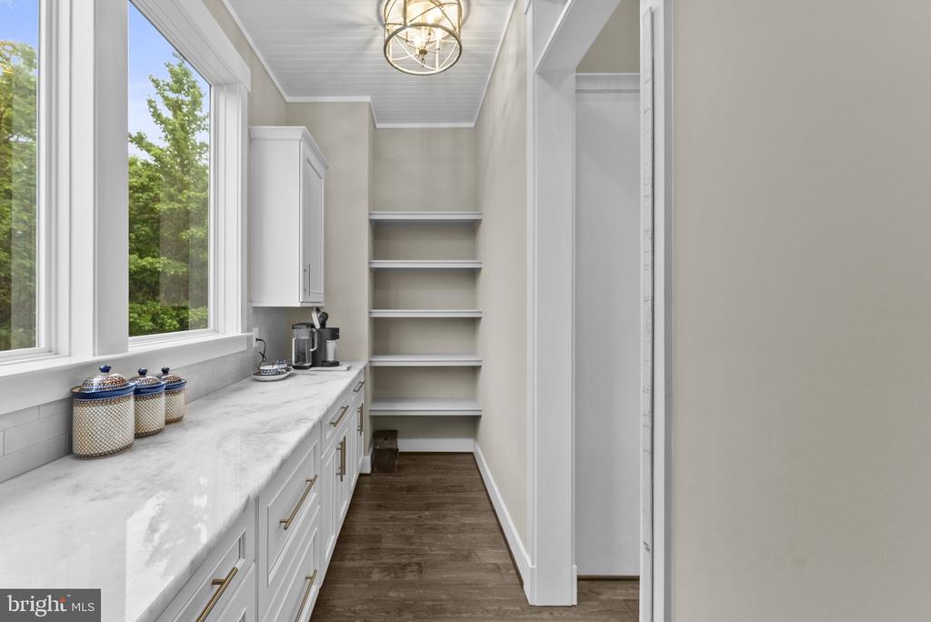 9801 THOROUGHBRED RD, WARRENTON, Virginia 20187, 4 Bedrooms Bedrooms, ,3 BathroomsBathrooms,Residential,9801 THOROUGHBRED RD,VAFQ2022040 MLS # VAFQ2022040 9801 THOROUGHBRED RD, WARRENTON, Virginia 20187, 4 Bedrooms Bedrooms, ,3 BathroomsBathrooms,Residential,9801 THOROUGHBRED RD,VAFQ2022040 MLS # VAFQ2022040