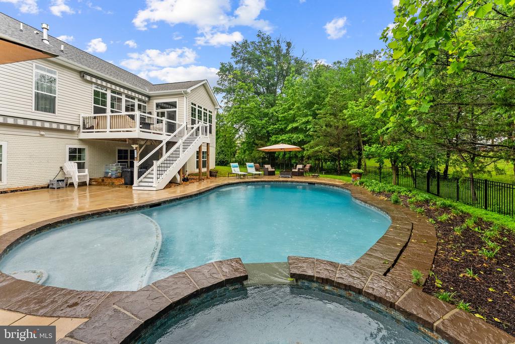 9801 THOROUGHBRED RD, WARRENTON, Virginia 20187, 4 Bedrooms Bedrooms, ,3 BathroomsBathrooms,Residential,9801 THOROUGHBRED RD,VAFQ2022040 MLS # VAFQ2022040 9801 THOROUGHBRED RD, WARRENTON, Virginia 20187, 4 Bedrooms Bedrooms, ,3 BathroomsBathrooms,Residential,9801 THOROUGHBRED RD,VAFQ2022040 MLS # VAFQ2022040