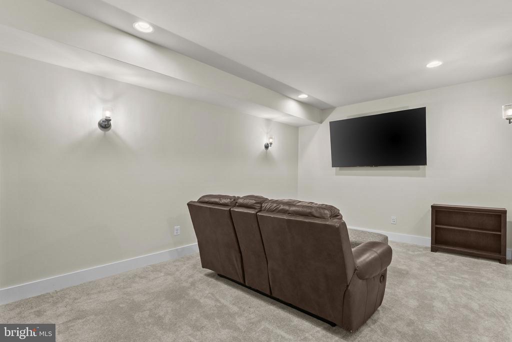 9801 THOROUGHBRED RD, WARRENTON, Virginia 20187, 4 Bedrooms Bedrooms, ,3 BathroomsBathrooms,Residential,9801 THOROUGHBRED RD,VAFQ2022040 MLS # VAFQ2022040 9801 THOROUGHBRED RD, WARRENTON, Virginia 20187, 4 Bedrooms Bedrooms, ,3 BathroomsBathrooms,Residential,9801 THOROUGHBRED RD,VAFQ2022040 MLS # VAFQ2022040
