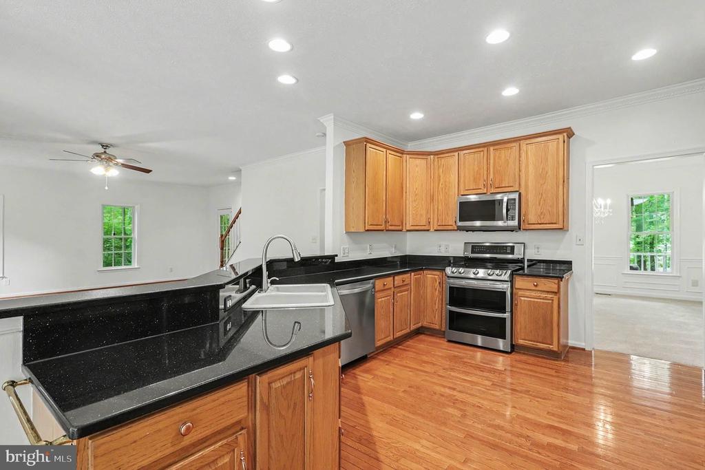 13421 FOX CHASE LN, SPOTSYLVANIA, Virginia 22553, 5 Bedrooms Bedrooms, ,3 BathroomsBathrooms,Residential,13421 FOX CHASE LN,VASP2042200 MLS # VASP2042200 13421 FOX CHASE LN, SPOTSYLVANIA, Virginia 22553, 5 Bedrooms Bedrooms, ,3 BathroomsBathrooms,Residential,13421 FOX CHASE LN,VASP2042200 MLS # VASP2042200