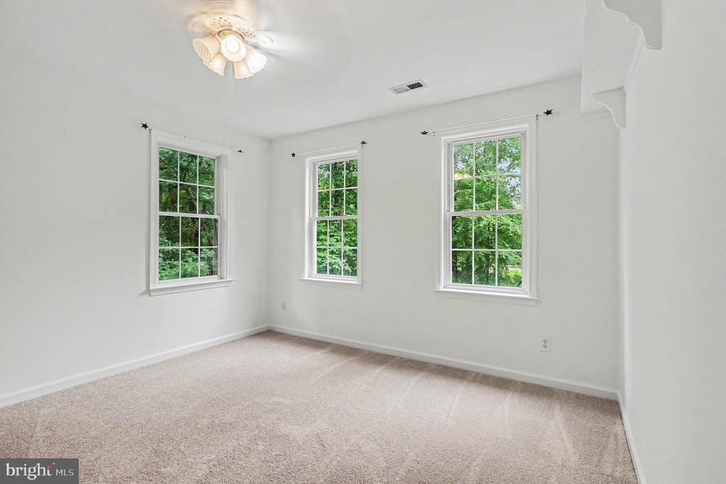 13421 FOX CHASE LN, SPOTSYLVANIA, Virginia 22553, 5 Bedrooms Bedrooms, ,3 BathroomsBathrooms,Residential,13421 FOX CHASE LN,VASP2042200 MLS # VASP2042200 13421 FOX CHASE LN, SPOTSYLVANIA, Virginia 22553, 5 Bedrooms Bedrooms, ,3 BathroomsBathrooms,Residential,13421 FOX CHASE LN,VASP2042200 MLS # VASP2042200