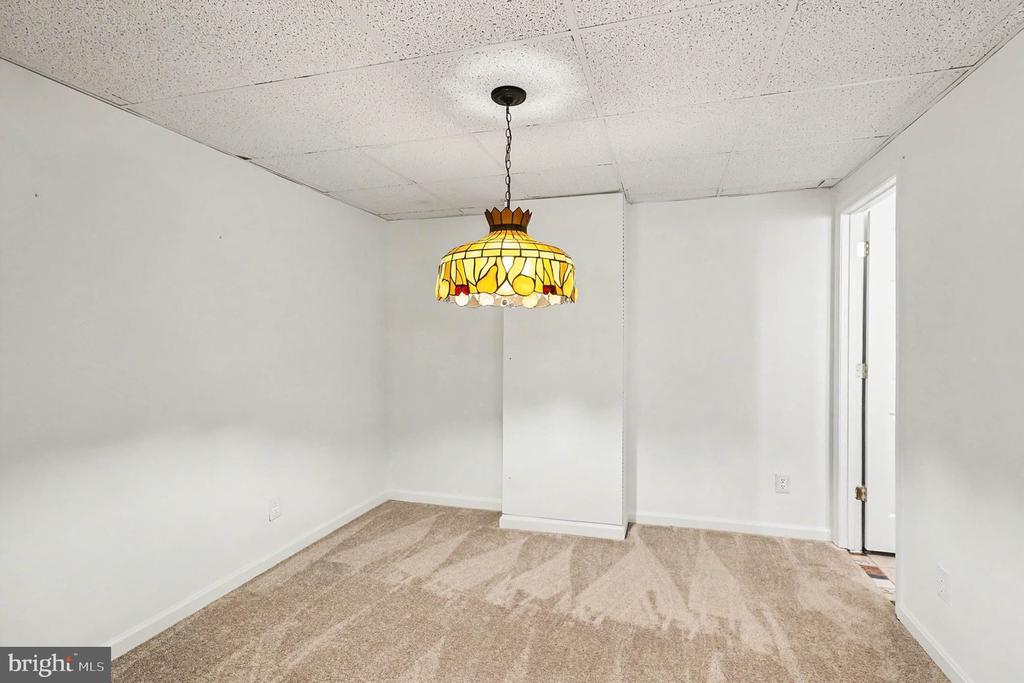 13421 FOX CHASE LN, SPOTSYLVANIA, Virginia 22553, 5 Bedrooms Bedrooms, ,3 BathroomsBathrooms,Residential,13421 FOX CHASE LN,VASP2042200 MLS # VASP2042200 13421 FOX CHASE LN, SPOTSYLVANIA, Virginia 22553, 5 Bedrooms Bedrooms, ,3 BathroomsBathrooms,Residential,13421 FOX CHASE LN,VASP2042200 MLS # VASP2042200