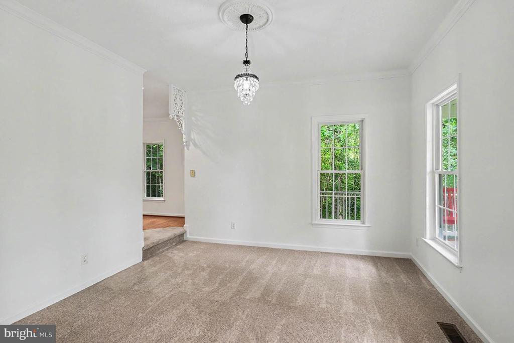 13421 FOX CHASE LN, SPOTSYLVANIA, Virginia 22553, 5 Bedrooms Bedrooms, ,3 BathroomsBathrooms,Residential,13421 FOX CHASE LN,VASP2042200 MLS # VASP2042200 13421 FOX CHASE LN, SPOTSYLVANIA, Virginia 22553, 5 Bedrooms Bedrooms, ,3 BathroomsBathrooms,Residential,13421 FOX CHASE LN,VASP2042200 MLS # VASP2042200
