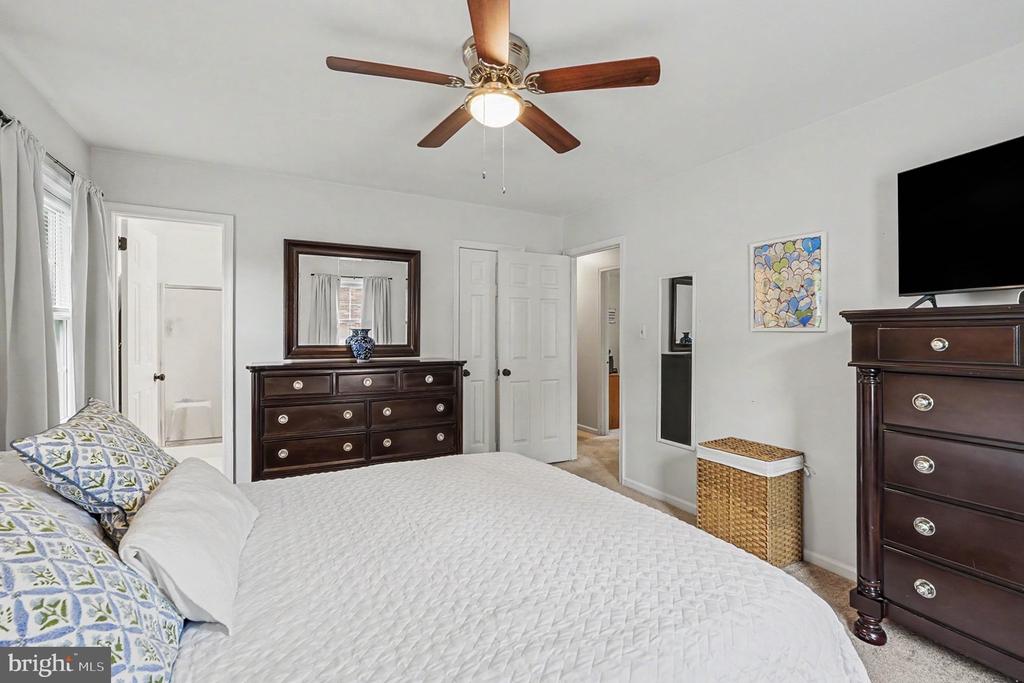 313 LAUREL AVE, FREDERICKSBURG, Virginia 22408, 4 Bedrooms Bedrooms, ,3 BathroomsBathrooms,Residential,313 LAUREL AVE,VASP2042248 MLS # VASP2042248 313 LAUREL AVE, FREDERICKSBURG, Virginia 22408, 4 Bedrooms Bedrooms, ,3 BathroomsBathrooms,Residential,313 LAUREL AVE,VASP2042248 MLS # VASP2042248