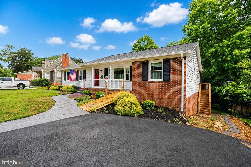 313 LAUREL AVE, FREDERICKSBURG, Virginia 22408, 4 Bedrooms Bedrooms, ,3 BathroomsBathrooms,Residential,313 LAUREL AVE,VASP2042248 MLS # VASP2042248 313 LAUREL AVE, FREDERICKSBURG, Virginia 22408, 4 Bedrooms Bedrooms, ,3 BathroomsBathrooms,Residential,313 LAUREL AVE,VASP2042248 MLS # VASP2042248
