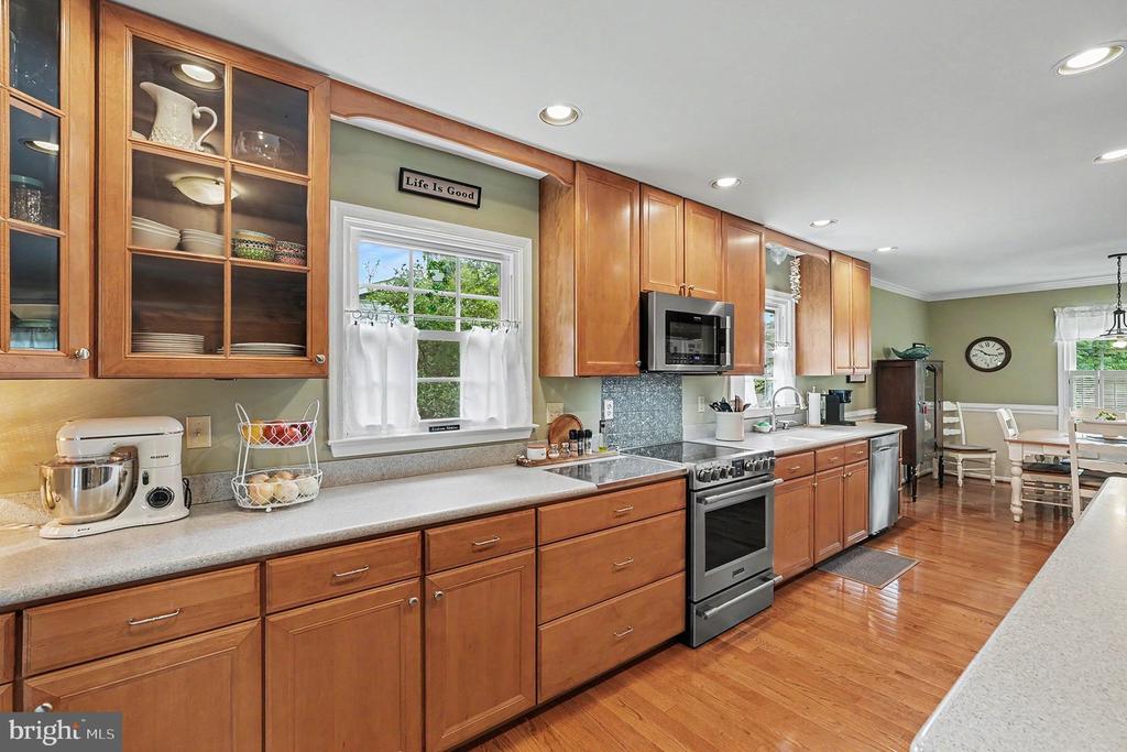 313 LAUREL AVE, FREDERICKSBURG, Virginia 22408, 4 Bedrooms Bedrooms, ,3 BathroomsBathrooms,Residential,313 LAUREL AVE,VASP2042248 MLS # VASP2042248 313 LAUREL AVE, FREDERICKSBURG, Virginia 22408, 4 Bedrooms Bedrooms, ,3 BathroomsBathrooms,Residential,313 LAUREL AVE,VASP2042248 MLS # VASP2042248