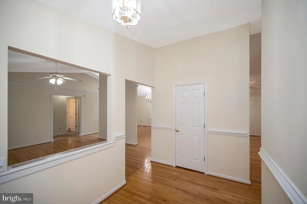 1011 EASTOVER PKWY, LOCUST GROVE, Virginia 22508, 3 Bedrooms Bedrooms, ,2 BathroomsBathrooms,Residential,1011 EASTOVER PKWY,VAOR2014238 MLS # VAOR2014238 1011 EASTOVER PKWY, LOCUST GROVE, Virginia 22508, 3 Bedrooms Bedrooms, ,2 BathroomsBathrooms,Residential,1011 EASTOVER PKWY,VAOR2014238 MLS # VAOR2014238