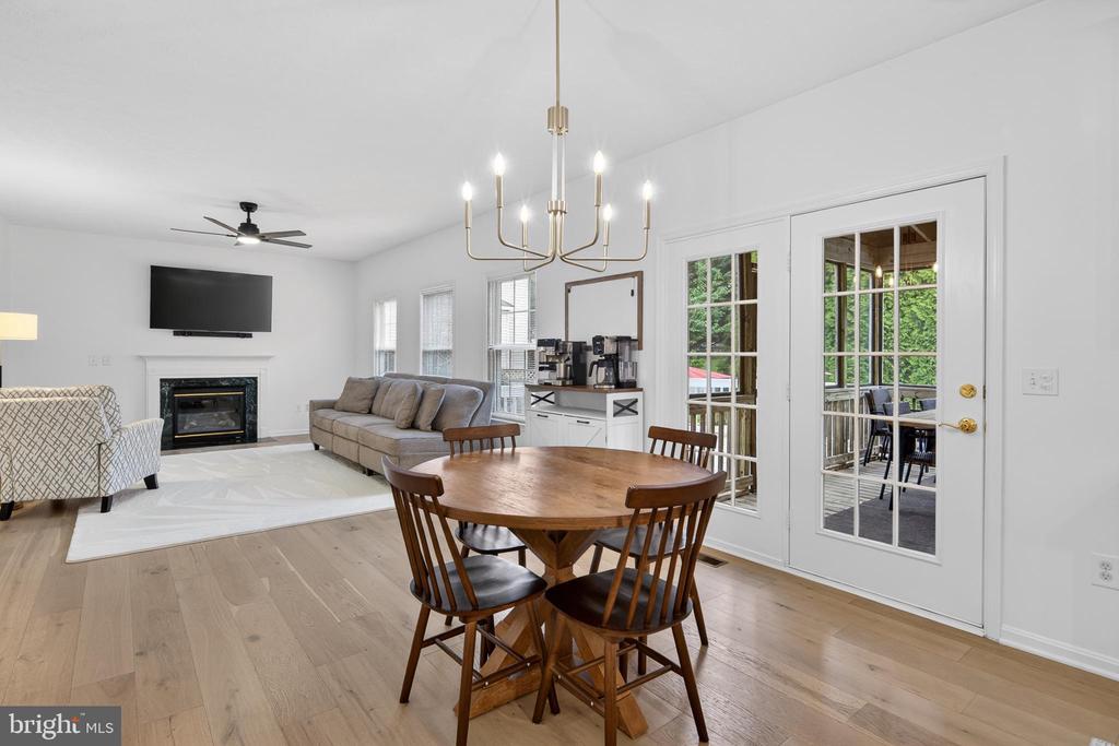 242 FOX CHASE ST, WARRENTON, Virginia 20186, 4 Bedrooms Bedrooms, ,3 BathroomsBathrooms,Residential,242 FOX CHASE ST,VAFQ2022232 MLS # VAFQ2022232 242 FOX CHASE ST, WARRENTON, Virginia 20186, 4 Bedrooms Bedrooms, ,3 BathroomsBathrooms,Residential,242 FOX CHASE ST,VAFQ2022232 MLS # VAFQ2022232