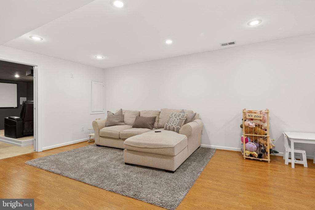 242 FOX CHASE ST, WARRENTON, Virginia 20186, 4 Bedrooms Bedrooms, ,3 BathroomsBathrooms,Residential,242 FOX CHASE ST,VAFQ2022232 MLS # VAFQ2022232 242 FOX CHASE ST, WARRENTON, Virginia 20186, 4 Bedrooms Bedrooms, ,3 BathroomsBathrooms,Residential,242 FOX CHASE ST,VAFQ2022232 MLS # VAFQ2022232