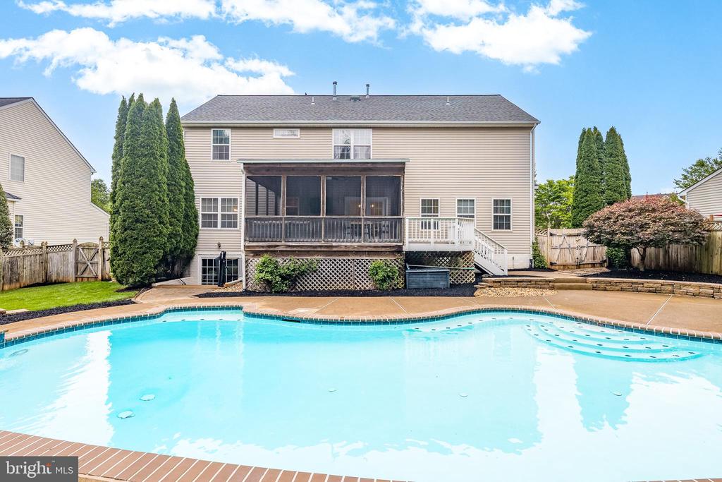 242 FOX CHASE ST, WARRENTON, Virginia 20186, 4 Bedrooms Bedrooms, ,3 BathroomsBathrooms,Residential,242 FOX CHASE ST,VAFQ2022232 MLS # VAFQ2022232 242 FOX CHASE ST, WARRENTON, Virginia 20186, 4 Bedrooms Bedrooms, ,3 BathroomsBathrooms,Residential,242 FOX CHASE ST,VAFQ2022232 MLS # VAFQ2022232