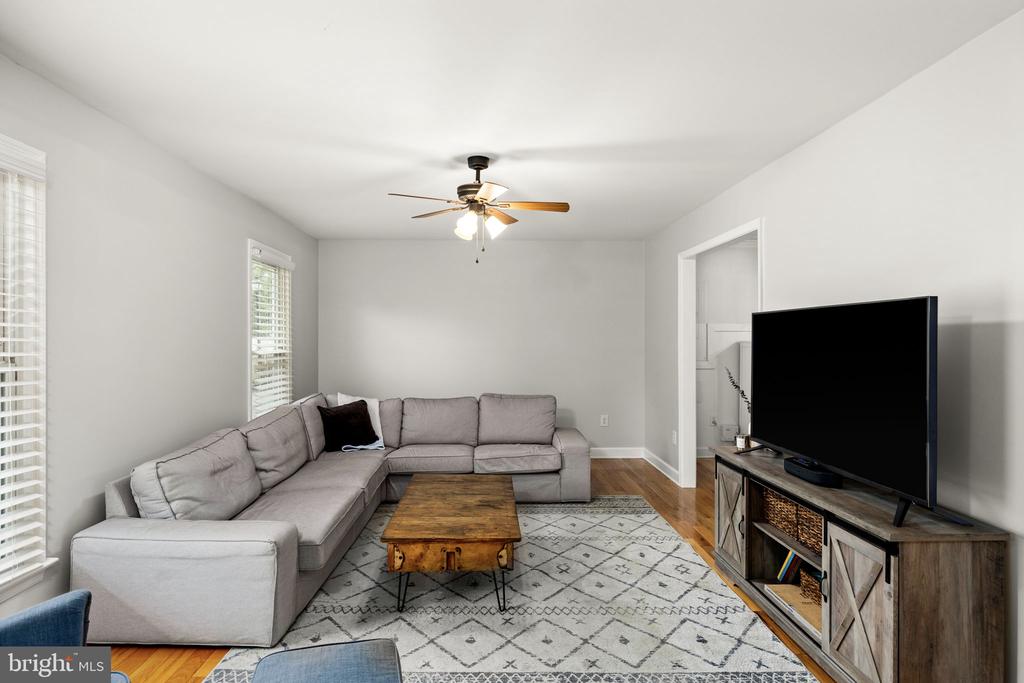 706 PLEASANTS DR, FREDERICKSBURG, Virginia 22407, 3 Bedrooms Bedrooms, ,2 BathroomsBathrooms,Residential,MILL GARDEN,706 PLEASANTS DR,VASP2042318 MLS # VASP2042318 706 PLEASANTS DR, FREDERICKSBURG, Virginia 22407, 3 Bedrooms Bedrooms, ,2 BathroomsBathrooms,Residential,MILL GARDEN,706 PLEASANTS DR,VASP2042318 MLS # VASP2042318