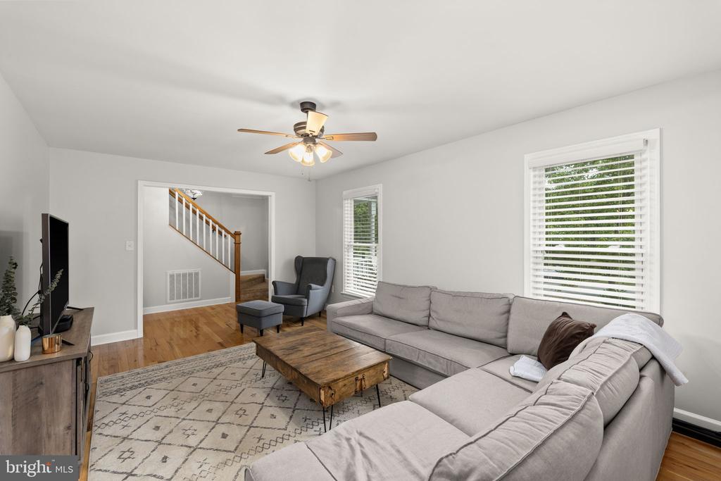 706 PLEASANTS DR, FREDERICKSBURG, Virginia 22407, 3 Bedrooms Bedrooms, ,2 BathroomsBathrooms,Residential,MILL GARDEN,706 PLEASANTS DR,VASP2042318 MLS # VASP2042318 706 PLEASANTS DR, FREDERICKSBURG, Virginia 22407, 3 Bedrooms Bedrooms, ,2 BathroomsBathrooms,Residential,MILL GARDEN,706 PLEASANTS DR,VASP2042318 MLS # VASP2042318