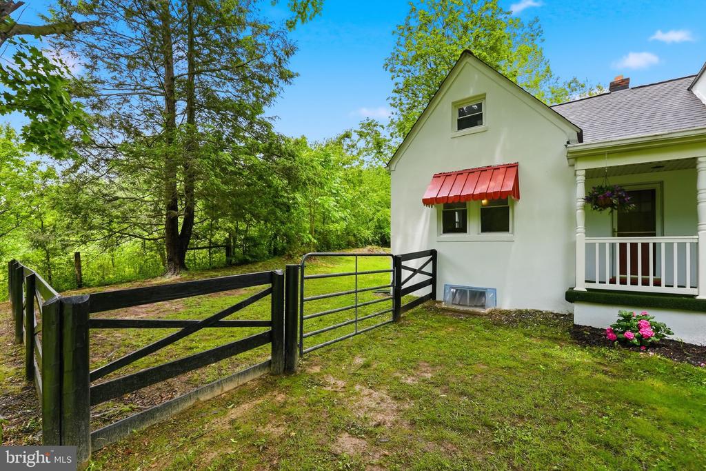 13030 JOHN MARSHALL HWY, LINDEN, Virginia 22642, 3 Bedrooms Bedrooms, ,1 BathroomBathrooms,Residential,13030 JOHN MARSHALL HWY,VAFQ2022254 MLS # VAFQ2022254 13030 JOHN MARSHALL HWY, LINDEN, Virginia 22642, 3 Bedrooms Bedrooms, ,1 BathroomBathrooms,Residential,13030 JOHN MARSHALL HWY,VAFQ2022254 MLS # VAFQ2022254