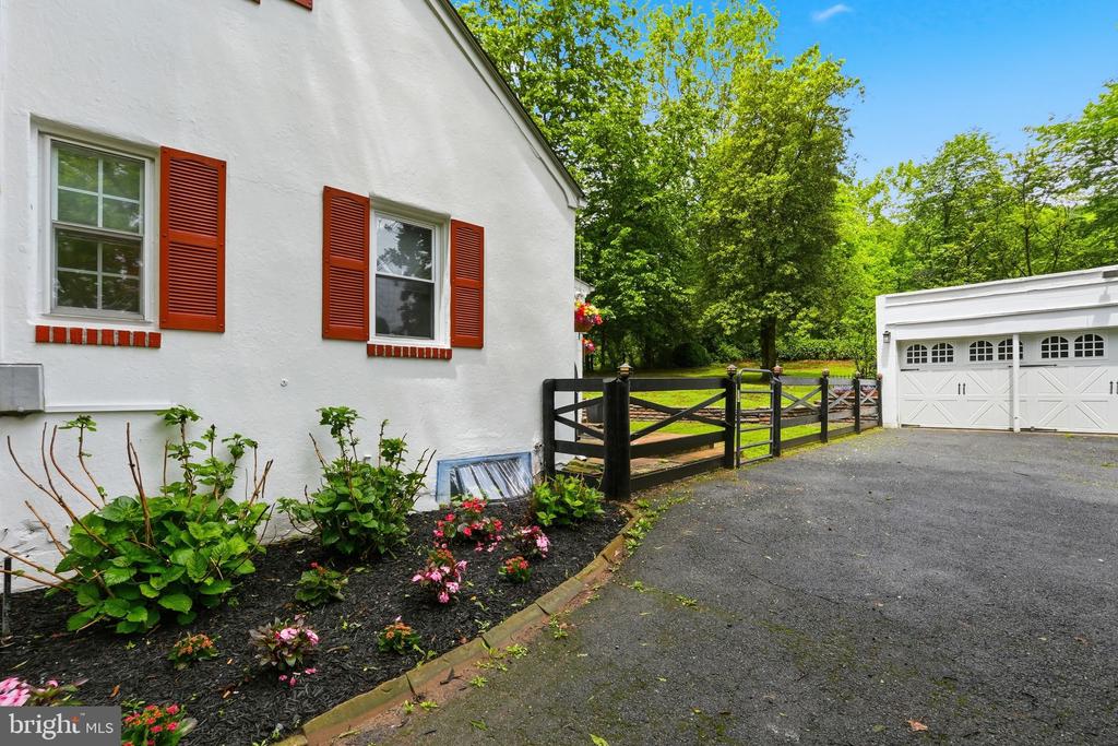 13030 JOHN MARSHALL HWY, LINDEN, Virginia 22642, 3 Bedrooms Bedrooms, ,1 BathroomBathrooms,Residential,13030 JOHN MARSHALL HWY,VAFQ2022254 MLS # VAFQ2022254 13030 JOHN MARSHALL HWY, LINDEN, Virginia 22642, 3 Bedrooms Bedrooms, ,1 BathroomBathrooms,Residential,13030 JOHN MARSHALL HWY,VAFQ2022254 MLS # VAFQ2022254