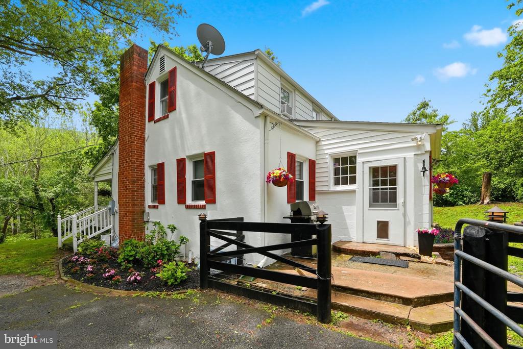 13030 JOHN MARSHALL HWY, LINDEN, Virginia 22642, 3 Bedrooms Bedrooms, ,1 BathroomBathrooms,Residential,13030 JOHN MARSHALL HWY,VAFQ2022254 MLS # VAFQ2022254 13030 JOHN MARSHALL HWY, LINDEN, Virginia 22642, 3 Bedrooms Bedrooms, ,1 BathroomBathrooms,Residential,13030 JOHN MARSHALL HWY,VAFQ2022254 MLS # VAFQ2022254
