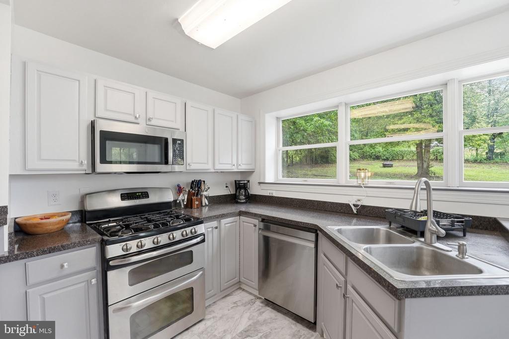 13030 JOHN MARSHALL HWY, LINDEN, Virginia 22642, 3 Bedrooms Bedrooms, ,1 BathroomBathrooms,Residential,13030 JOHN MARSHALL HWY,VAFQ2022254 MLS # VAFQ2022254 13030 JOHN MARSHALL HWY, LINDEN, Virginia 22642, 3 Bedrooms Bedrooms, ,1 BathroomBathrooms,Residential,13030 JOHN MARSHALL HWY,VAFQ2022254 MLS # VAFQ2022254