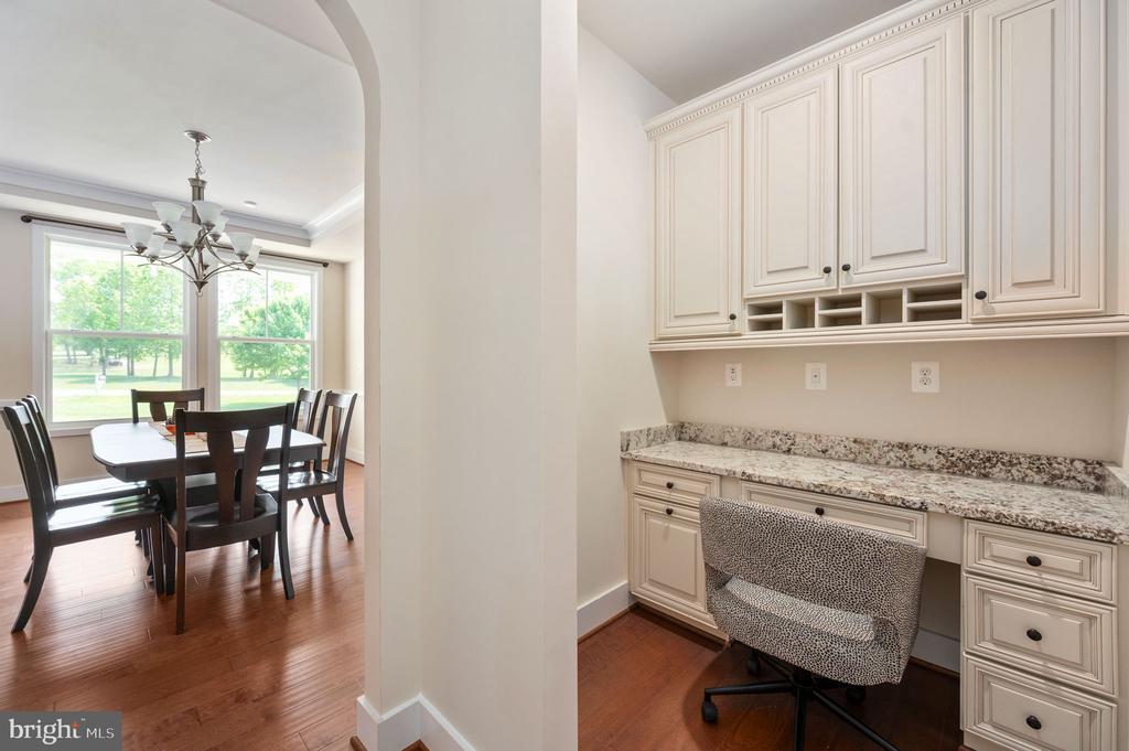 9904 S HARRIS FARM RD, SPOTSYLVANIA, Virginia 22553, 5 Bedrooms Bedrooms, ,4 BathroomsBathrooms,Residential,9904 S HARRIS FARM RD,VASP2041856 MLS # VASP2041856 9904 S HARRIS FARM RD, SPOTSYLVANIA, Virginia 22553, 5 Bedrooms Bedrooms, ,4 BathroomsBathrooms,Residential,9904 S HARRIS FARM RD,VASP2041856 MLS # VASP2041856