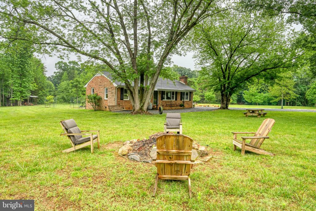 1142 ZACHARY TAYLOR HWY, MINERAL, Virginia 23117, 5 Bedrooms Bedrooms, ,4 BathroomsBathrooms,Residential,1142 ZACHARY TAYLOR HWY,VALA2009860 MLS # VALA2009860 1142 ZACHARY TAYLOR HWY, MINERAL, Virginia 23117, 5 Bedrooms Bedrooms, ,4 BathroomsBathrooms,Residential,1142 ZACHARY TAYLOR HWY,VALA2009860 MLS # VALA2009860