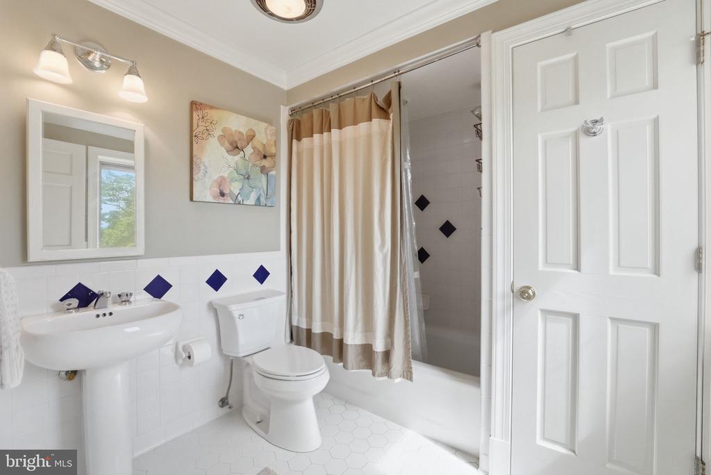 7724 CANNONBALL GATE RD, WARRENTON, Virginia 20186, 5 Bedrooms Bedrooms, ,5 BathroomsBathrooms,Residential,7724 CANNONBALL GATE RD,VAFQ2022092 MLS # VAFQ2022092 7724 CANNONBALL GATE RD, WARRENTON, Virginia 20186, 5 Bedrooms Bedrooms, ,5 BathroomsBathrooms,Residential,7724 CANNONBALL GATE RD,VAFQ2022092 MLS # VAFQ2022092