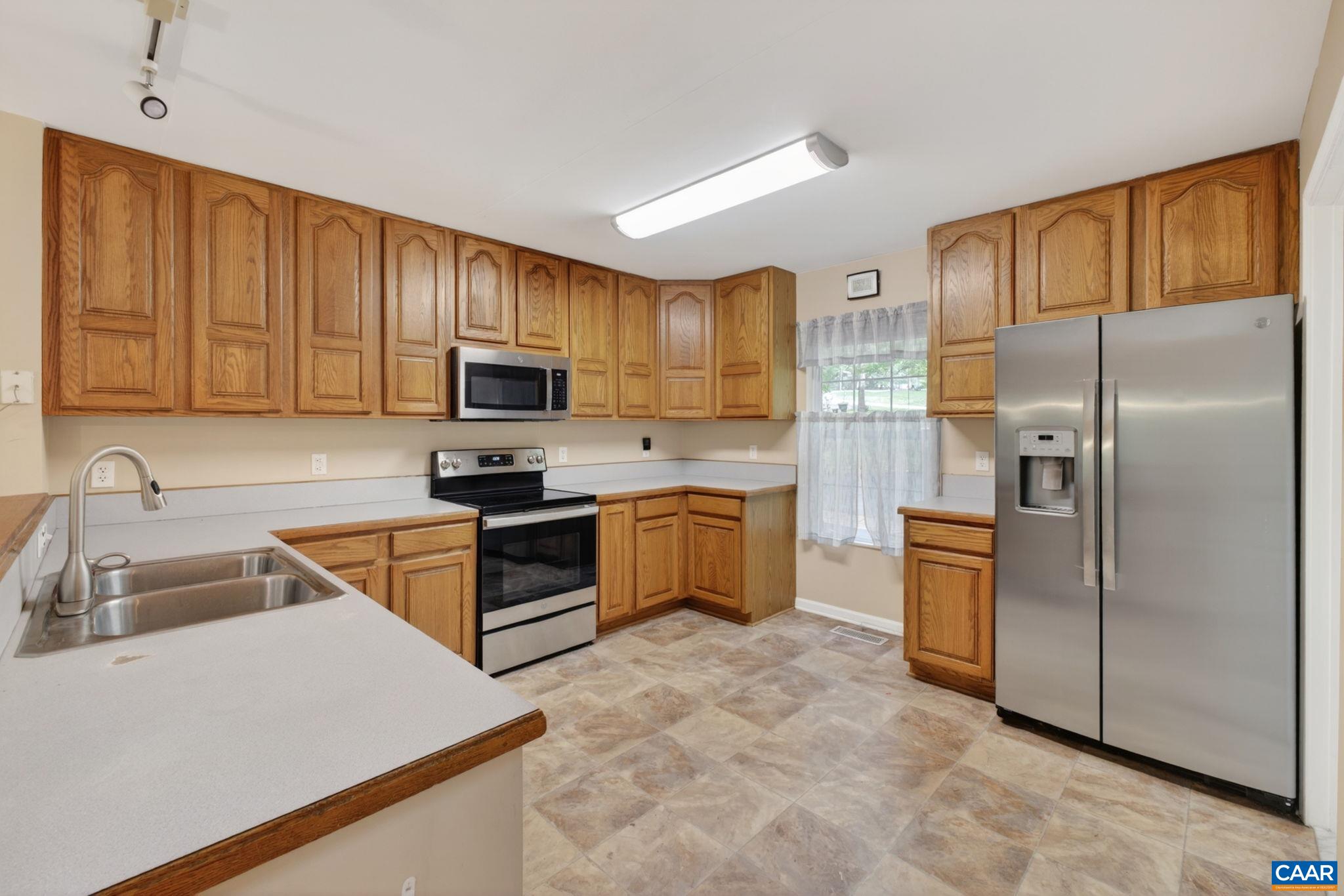75 RIVERSIDE DR, PALMYRA, Virginia 22963, 3 Bedrooms Bedrooms, ,2 BathroomsBathrooms,Residential,75 RIVERSIDE DR,677223 MLS # 677223 75 RIVERSIDE DR, PALMYRA, Virginia 22963, 3 Bedrooms Bedrooms, ,2 BathroomsBathrooms,Residential,75 RIVERSIDE DR,677223 MLS # 677223