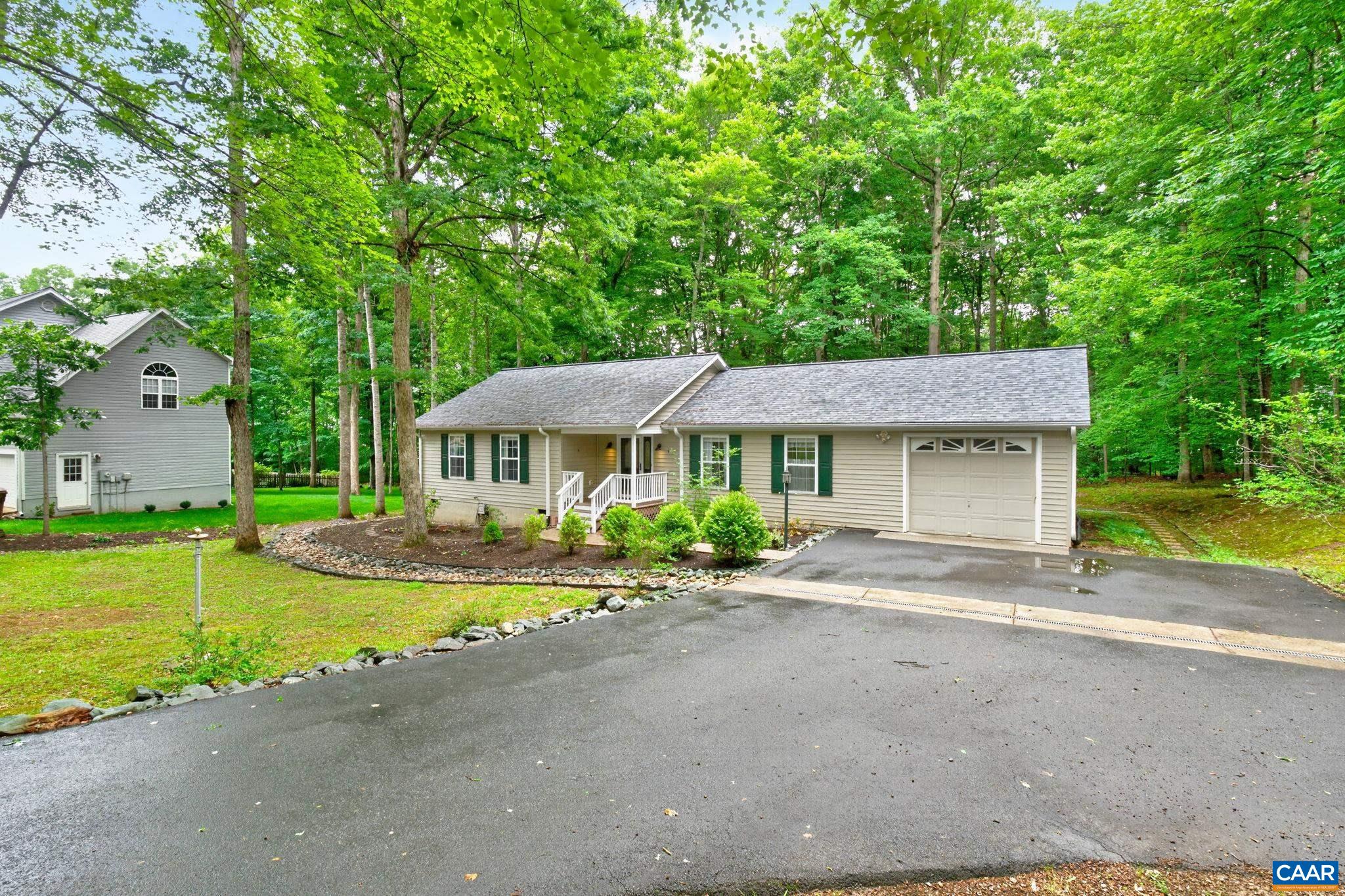 75 RIVERSIDE DR, PALMYRA, Virginia 22963, 3 Bedrooms Bedrooms, ,2 BathroomsBathrooms,Residential,75 RIVERSIDE DR,677223 MLS # 677223 75 RIVERSIDE DR, PALMYRA, Virginia 22963, 3 Bedrooms Bedrooms, ,2 BathroomsBathrooms,Residential,75 RIVERSIDE DR,677223 MLS # 677223