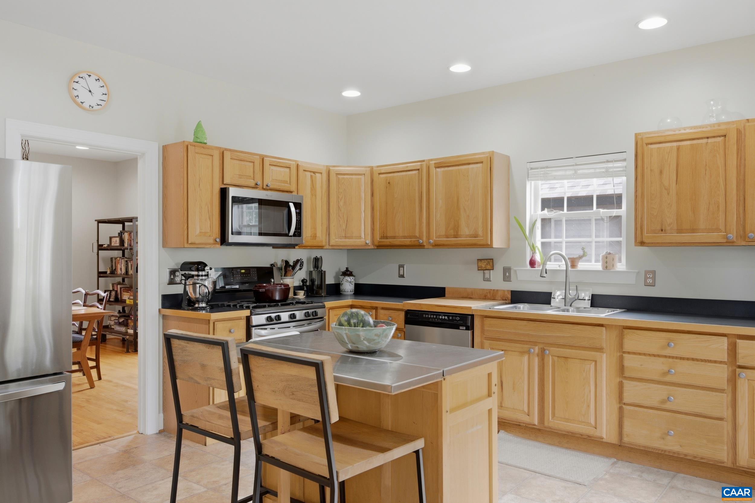 1112 AVON ST, CHARLOTTESVILLE, Virginia 22902, 3 Bedrooms Bedrooms, ,2 BathroomsBathrooms,Residential,1112 AVON ST,677413 MLS # 677413 1112 AVON ST, CHARLOTTESVILLE, Virginia 22902, 3 Bedrooms Bedrooms, ,2 BathroomsBathrooms,Residential,1112 AVON ST,677413 MLS # 677413