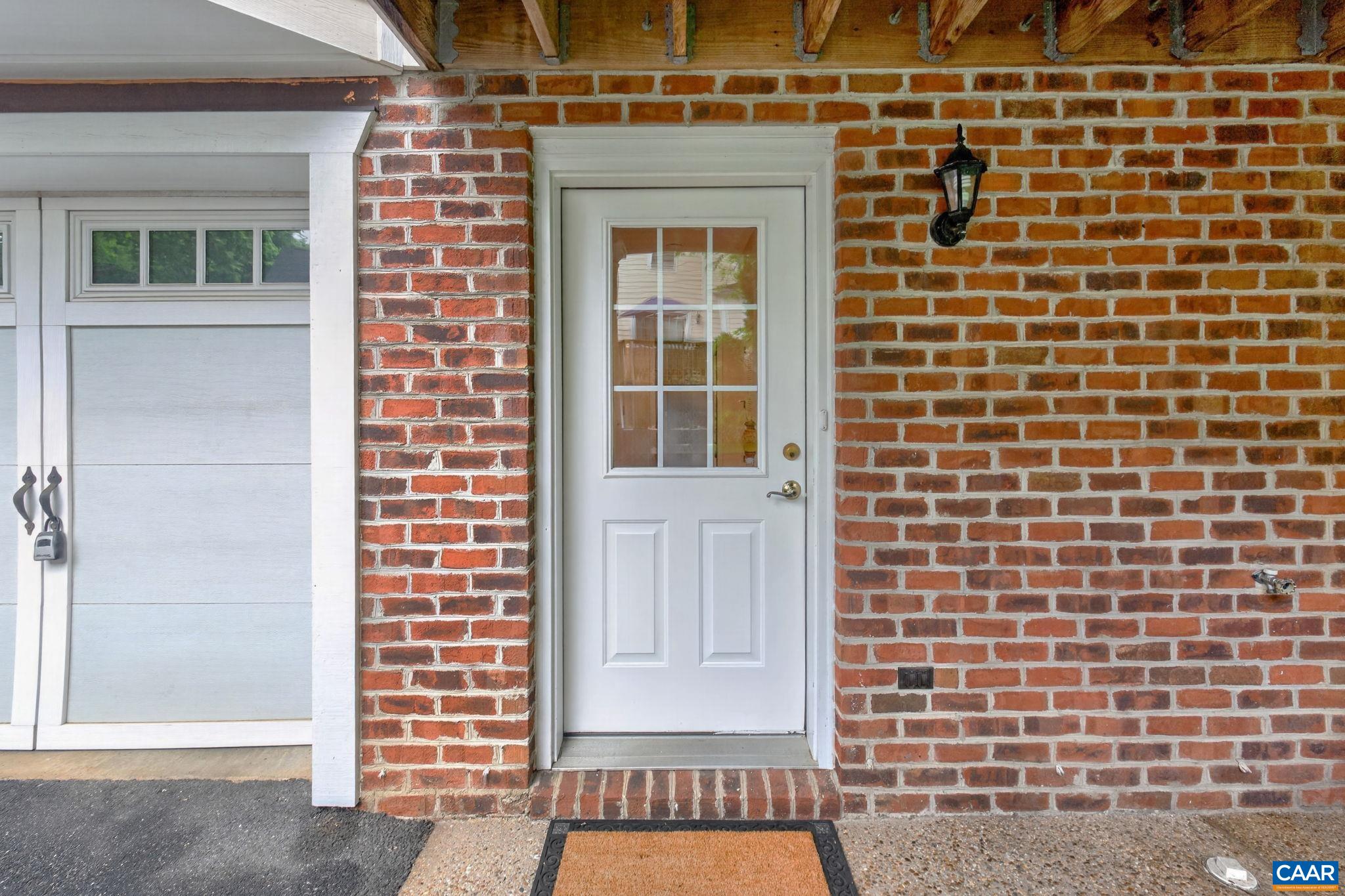 115 OLD FIFTH CIR, CHARLOTTESVILLE, Virginia 22903, 3 Bedrooms Bedrooms, ,2 BathroomsBathrooms,Residential,115 OLD FIFTH CIR,677588 MLS # 677588 115 OLD FIFTH CIR, CHARLOTTESVILLE, Virginia 22903, 3 Bedrooms Bedrooms, ,2 BathroomsBathrooms,Residential,115 OLD FIFTH CIR,677588 MLS # 677588