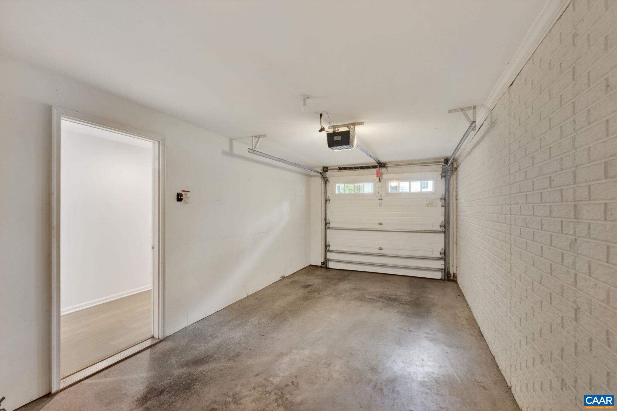 115 OLD FIFTH CIR, CHARLOTTESVILLE, Virginia 22903, 3 Bedrooms Bedrooms, ,2 BathroomsBathrooms,Residential,115 OLD FIFTH CIR,677588 MLS # 677588 115 OLD FIFTH CIR, CHARLOTTESVILLE, Virginia 22903, 3 Bedrooms Bedrooms, ,2 BathroomsBathrooms,Residential,115 OLD FIFTH CIR,677588 MLS # 677588