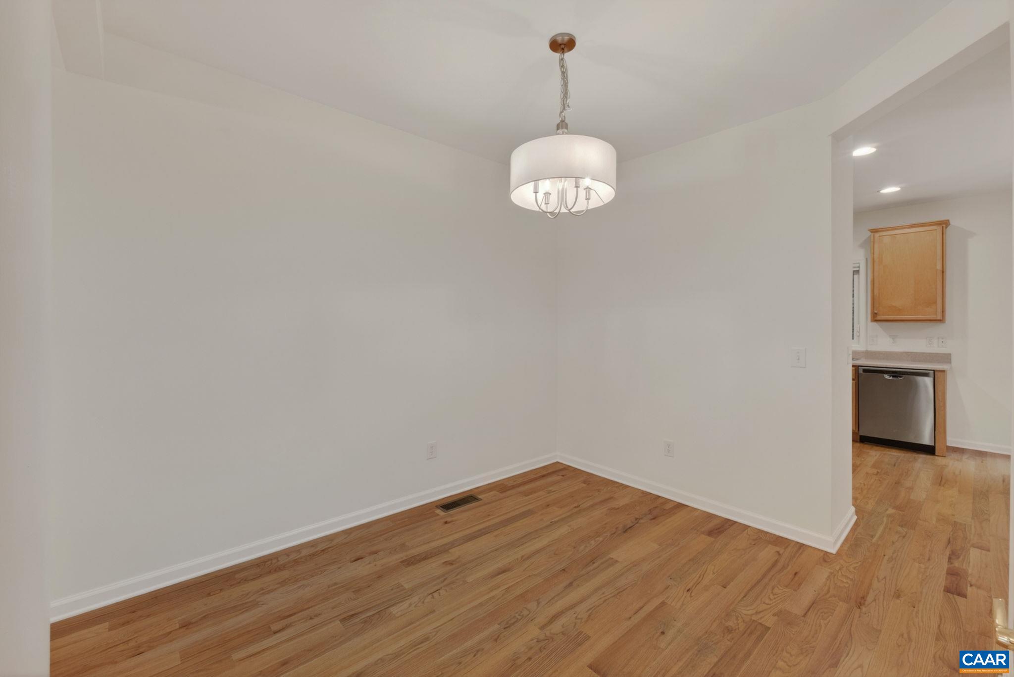 115 OLD FIFTH CIR, CHARLOTTESVILLE, Virginia 22903, 3 Bedrooms Bedrooms, ,2 BathroomsBathrooms,Residential,115 OLD FIFTH CIR,677588 MLS # 677588 115 OLD FIFTH CIR, CHARLOTTESVILLE, Virginia 22903, 3 Bedrooms Bedrooms, ,2 BathroomsBathrooms,Residential,115 OLD FIFTH CIR,677588 MLS # 677588