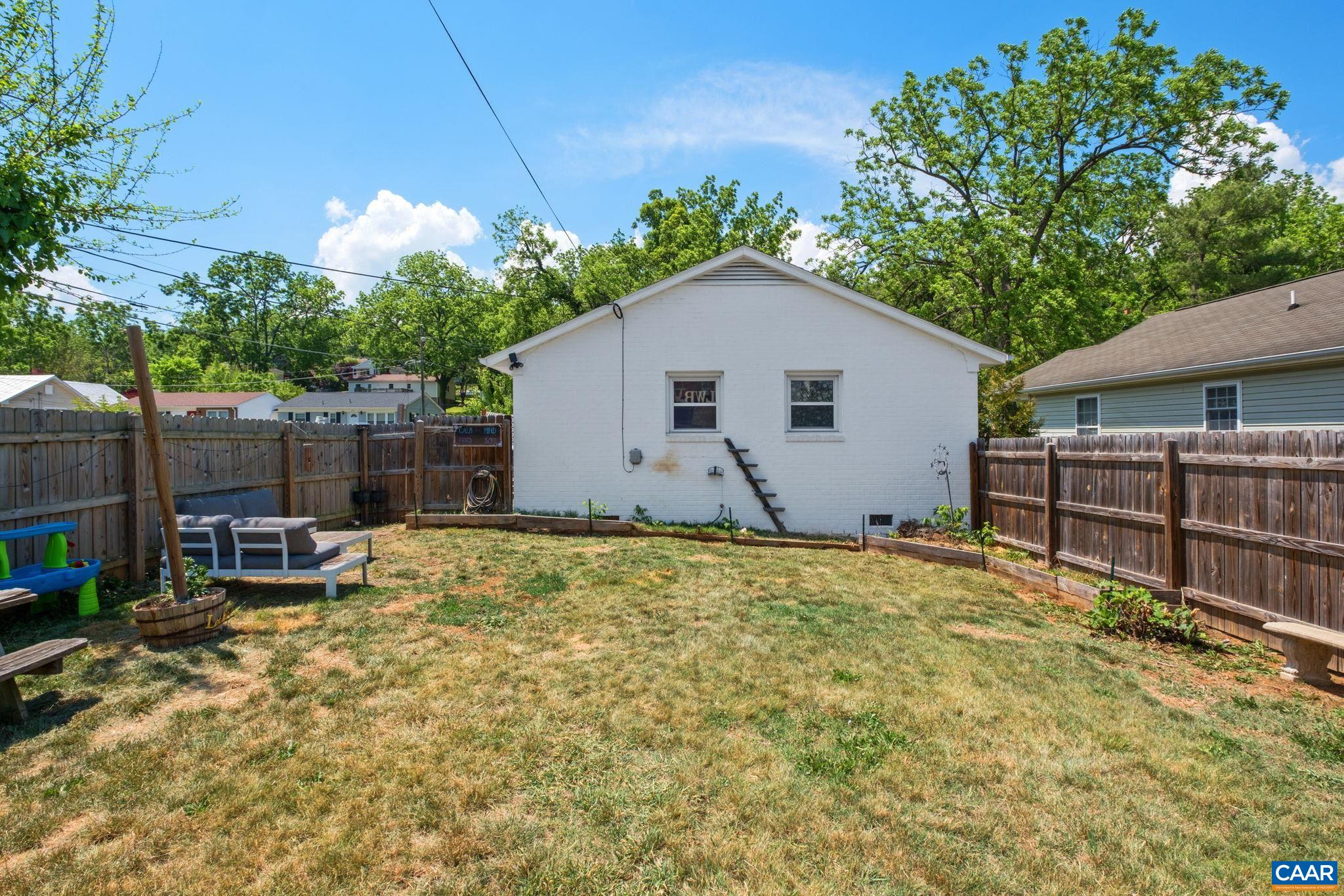201 PARK BLVD, STAUNTON, Virginia 24401, 2 Bedrooms Bedrooms, ,1 BathroomBathrooms,Residential,201 PARK BLVD,677608 MLS # 677608 201 PARK BLVD, STAUNTON, Virginia 24401, 2 Bedrooms Bedrooms, ,1 BathroomBathrooms,Residential,201 PARK BLVD,677608 MLS # 677608