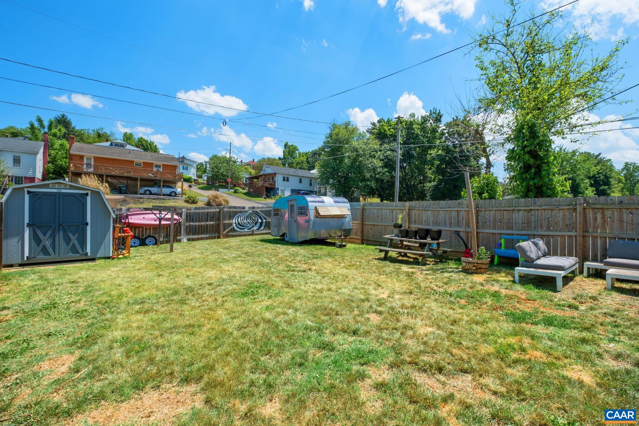 201 PARK BLVD, STAUNTON, Virginia 24401, 2 Bedrooms Bedrooms, ,1 BathroomBathrooms,Residential,201 PARK BLVD,677608 MLS # 677608 201 PARK BLVD, STAUNTON, Virginia 24401, 2 Bedrooms Bedrooms, ,1 BathroomBathrooms,Residential,201 PARK BLVD,677608 MLS # 677608
