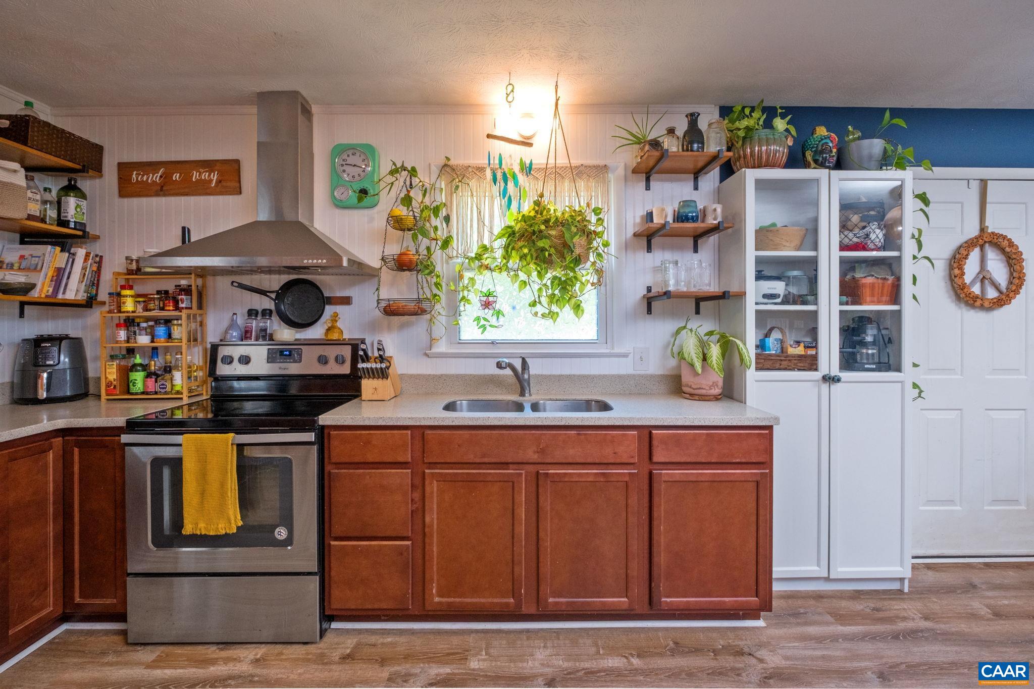 201 PARK BLVD, STAUNTON, Virginia 24401, 2 Bedrooms Bedrooms, ,1 BathroomBathrooms,Residential,201 PARK BLVD,677608 MLS # 677608 201 PARK BLVD, STAUNTON, Virginia 24401, 2 Bedrooms Bedrooms, ,1 BathroomBathrooms,Residential,201 PARK BLVD,677608 MLS # 677608