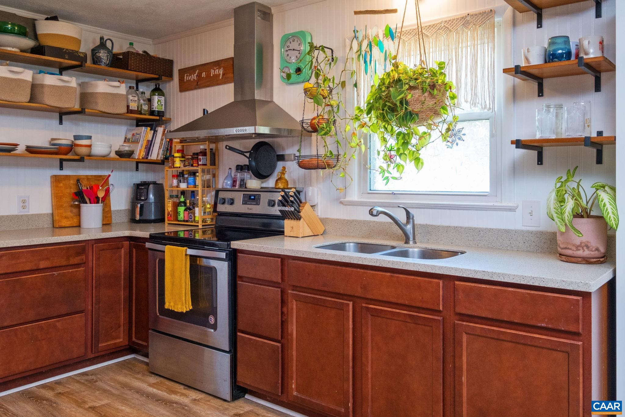 201 PARK BLVD, STAUNTON, Virginia 24401, 2 Bedrooms Bedrooms, ,1 BathroomBathrooms,Residential,201 PARK BLVD,677608 MLS # 677608 201 PARK BLVD, STAUNTON, Virginia 24401, 2 Bedrooms Bedrooms, ,1 BathroomBathrooms,Residential,201 PARK BLVD,677608 MLS # 677608