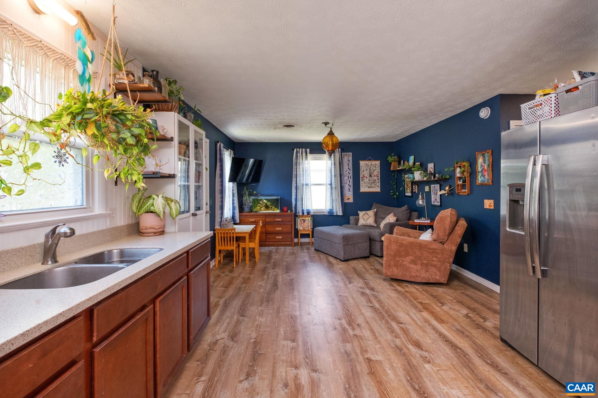 201 PARK BLVD, STAUNTON, Virginia 24401, 2 Bedrooms Bedrooms, ,1 BathroomBathrooms,Residential,201 PARK BLVD,677608 MLS # 677608 201 PARK BLVD, STAUNTON, Virginia 24401, 2 Bedrooms Bedrooms, ,1 BathroomBathrooms,Residential,201 PARK BLVD,677608 MLS # 677608